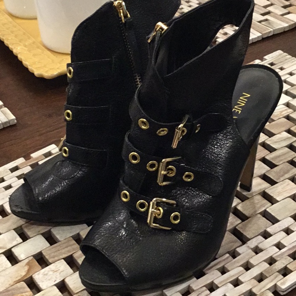 Nine West peep toe heels